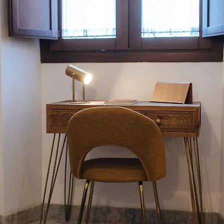 Apartment In Former Monastery With Patio In City Centre Free Parking * Seville