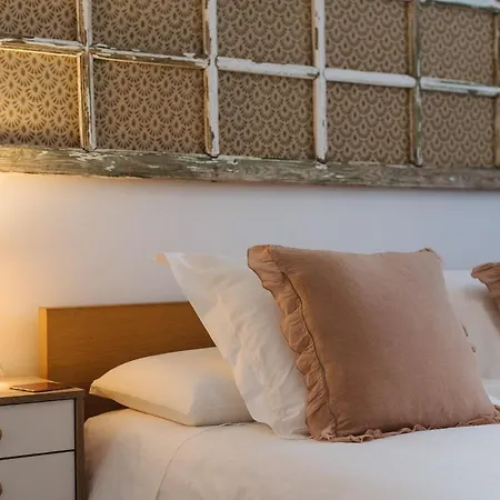 Lägenhet Apartment In Former Monastery With Patio In City Centre Free Parking Sevilla