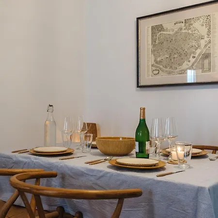 Apartment In Former Monastery With Patio In City Centre Free Parking Apartament *