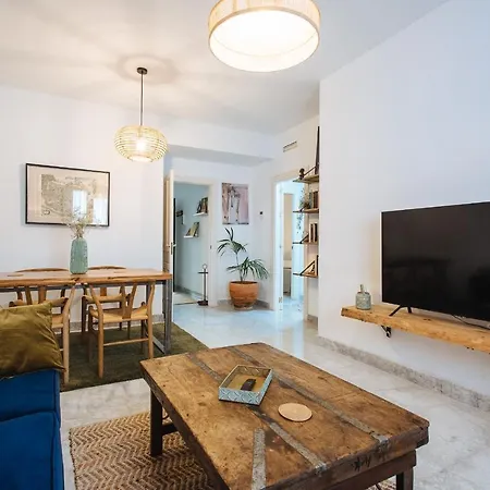 Apartament Apartment In Former Monastery With Patio In City Centre Free Parking *